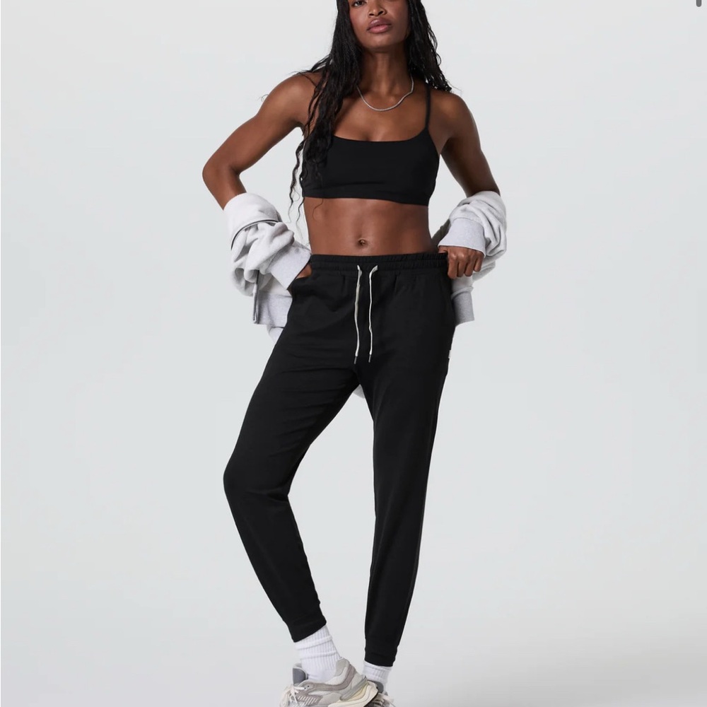 Vuori Black Track Pants Joggers for Ultimate Comfort